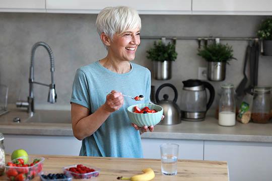 Come accelerare il metabolismo dopo i 40 anni: strategie e alimenti chiave