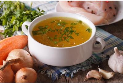 Ecco perché il brodo vegetale è perfetto anche d'estate