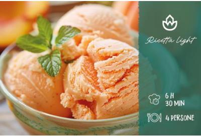 Sorbetto alla pesca: un dessert estivo leggero e gustoso