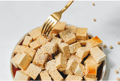 Cos’è e quali sono i benefici del tofu?