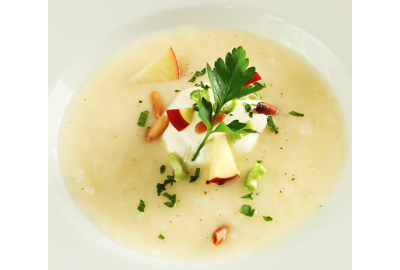 Zuppa di sedano rapa e mele – Ricetta Light