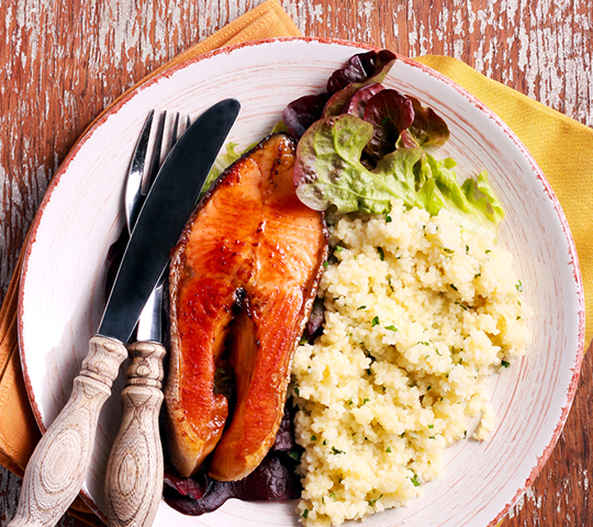 Ricetta light - Cous cous con salmone e melanzane